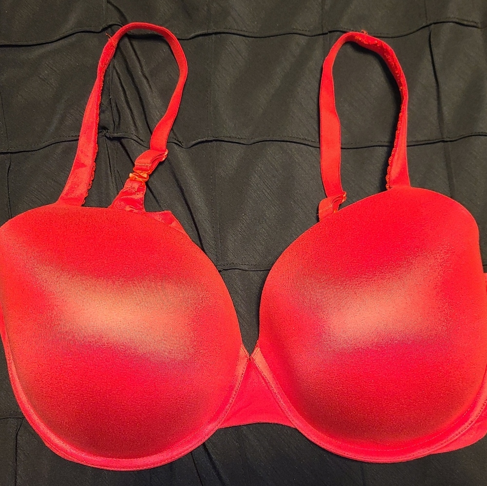 Victoria Secret Bra 38 DDD Red